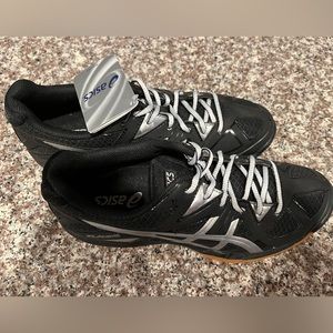 ASICS women’s volleyball shoes size 9